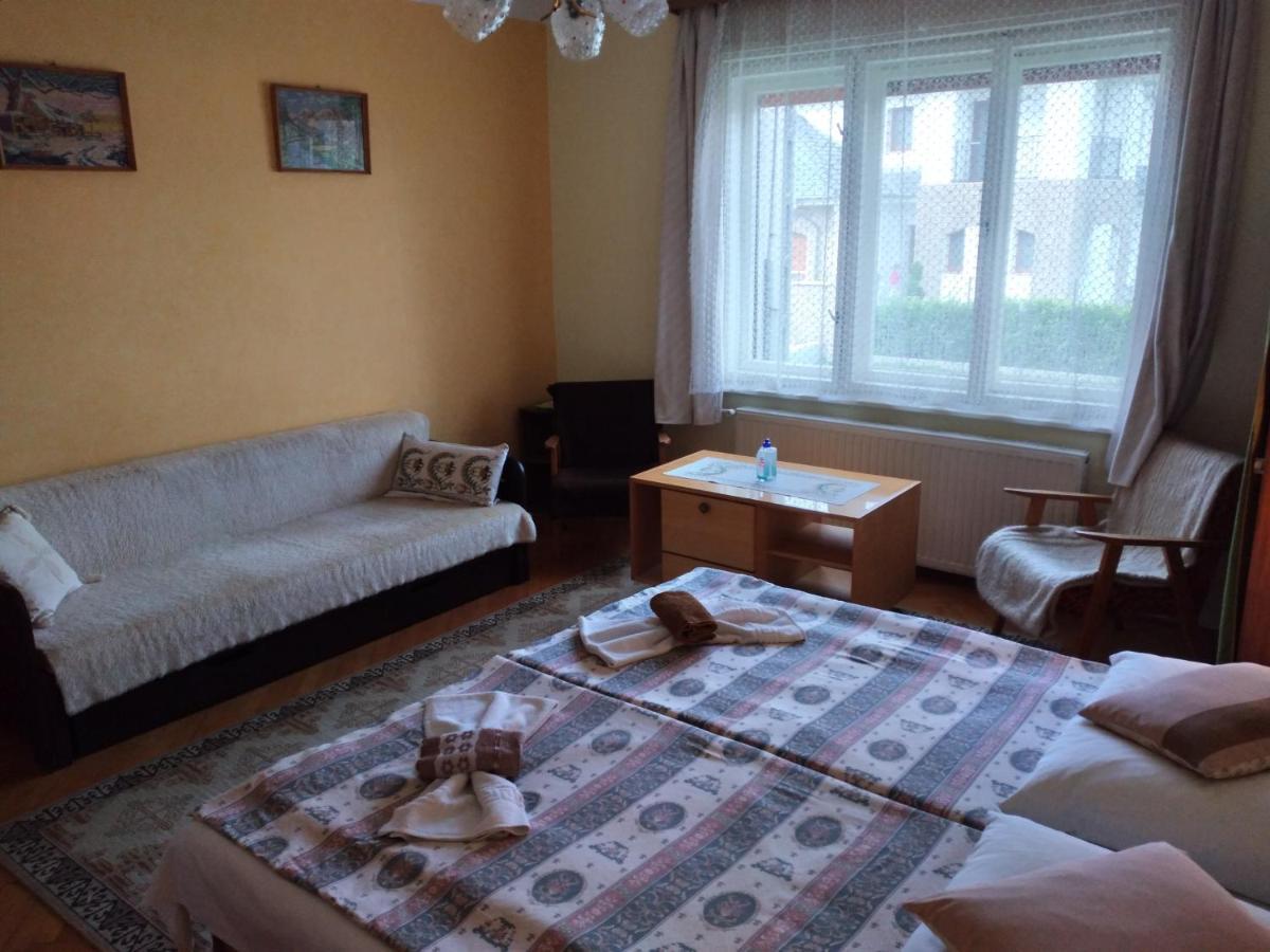 Appartamento Nyárfa Keszthely Esterno foto