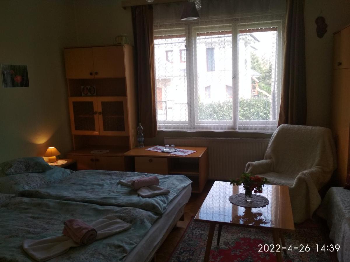Appartamento Nyárfa Keszthely Esterno foto